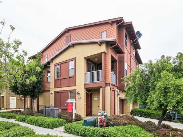 601 Sandalwood Dr 2, Livermore CA 94551