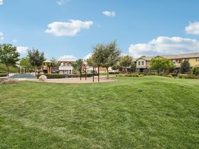601 Sandalwood Dr 2, Livermore CA 94551