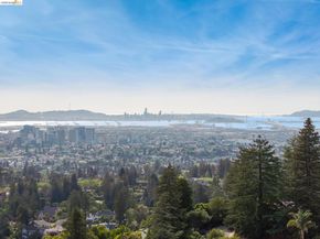 246 Pershing Dr, Oakland CA 94611