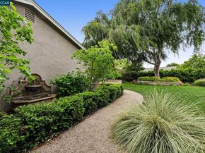1544 Saint Helena Drive, Danville CA 94526