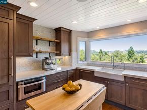 1825 Saint Andrews Dr, Moraga CA 94556