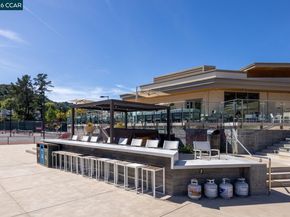 1825 Saint Andrews Dr, Moraga CA 94556