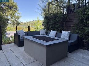 1825 Saint Andrews Dr, Moraga CA 94556