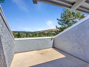1825 Saint Andrews Dr, Moraga CA 94556