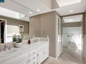 1825 Saint Andrews Dr, Moraga CA 94556
