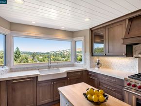 1825 Saint Andrews Dr, Moraga CA 94556