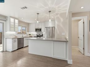 30 Miramonte Dr, Moraga CA 94556