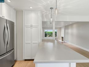 30 Miramonte Dr, Moraga CA 94556