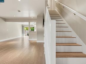 30 Miramonte Dr, Moraga CA 94556
