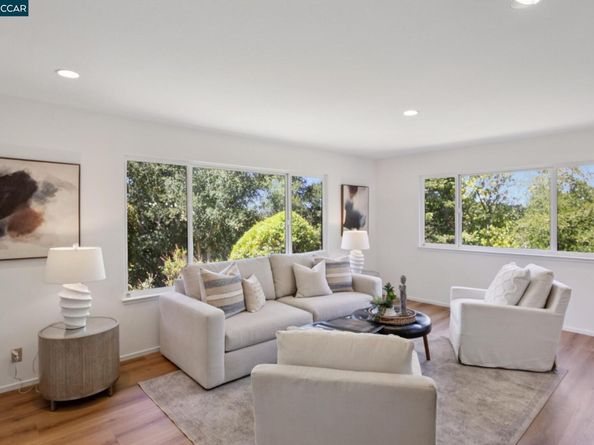 135 Canon Dr, Orinda CA 94563