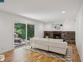 135 Canon Dr, Orinda CA 94563