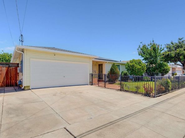 36122 Magellan Dr, Fremont CA 94536