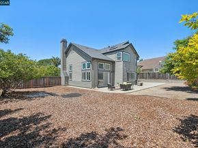 2724 De La Briandais Ct, Pinole CA 94564