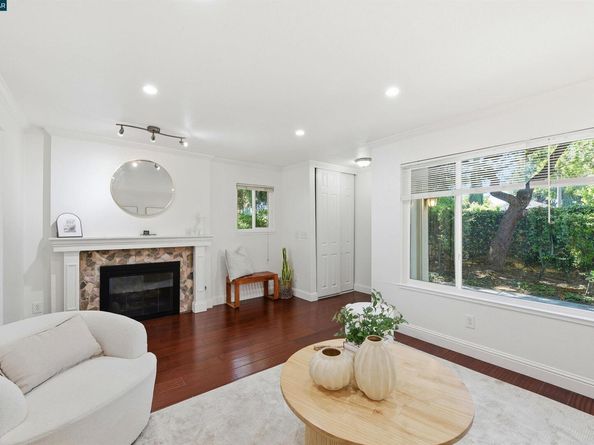 1295 Crescent Ter., Sunnyvale CA 94087