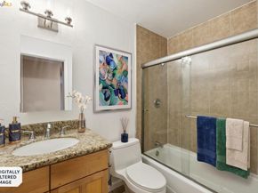 466 Crescent Street 317, Oakland CA 94610