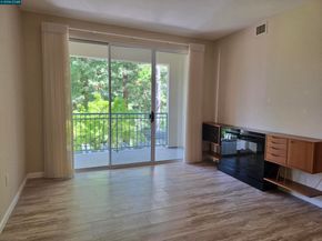 1860 Tice Creek Dr 1208, Walnut Creek CA 94595