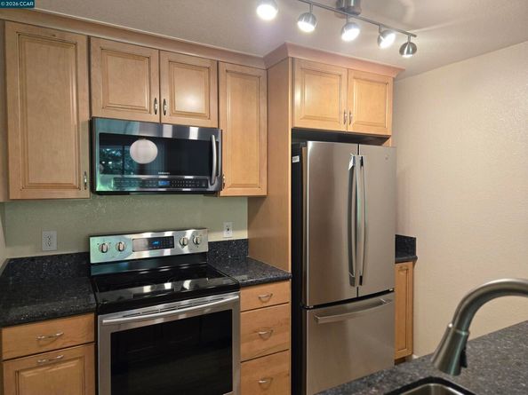 1860 Tice Creek Dr 1208, Walnut Creek CA 94595