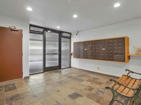 425 Orange St 202, Oakland CA 94610
