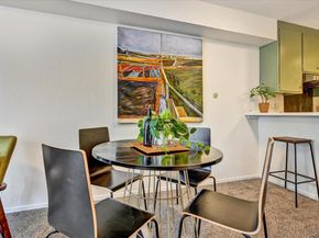 425 Orange St 202, Oakland CA 94610