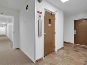 425 Orange St 202, Oakland CA 94610