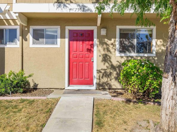 7552 Silvertree Ln 25, Dublin CA 94568