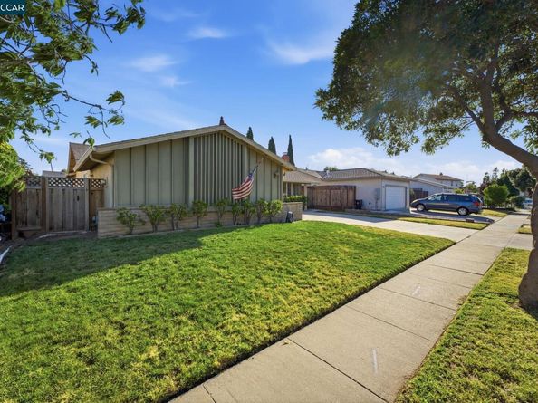 35135 Charmwood Ct, Newark CA 94560
