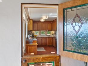 5725 Chelton Dr, Oakland CA 94611