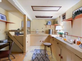 5725 Chelton Dr, Oakland CA 94611