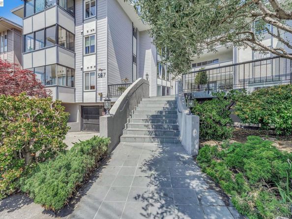 567 Oakland ave 104, Oakland CA 94606