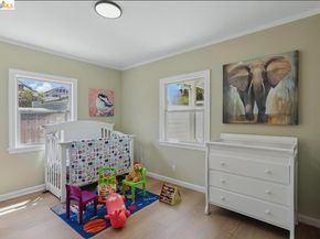 1826 Pacific Ave, Alameda CA 94501