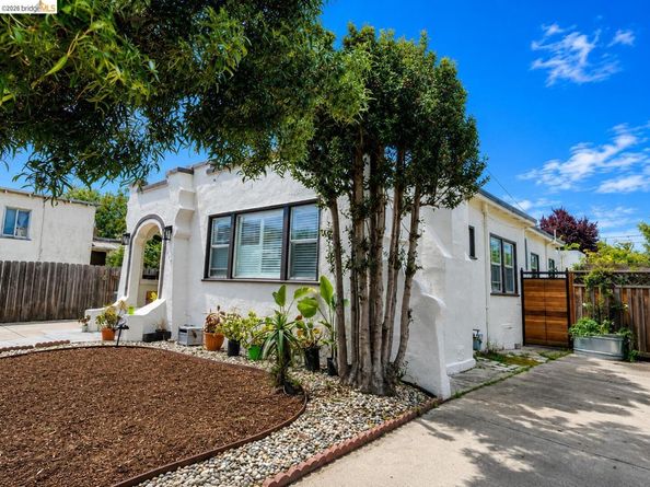 1826 Pacific Ave, Alameda CA 94501