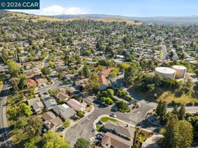 1394 Morning View Ct, Concord CA 94521