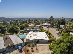 5768 Highwood Rd, Castro Valley CA 94552