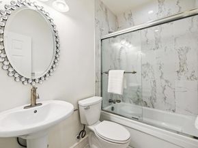 1519 Saint Charles St, Alameda CA 94501