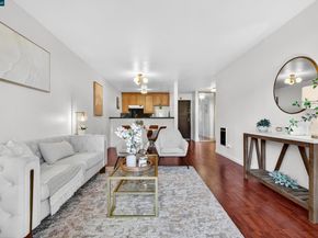 2005 Pleasant Valley Ave 103, Oakland CA 94611