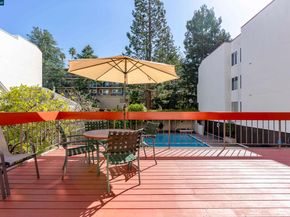 2005 Pleasant Valley Ave 103, Oakland CA 94611