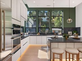 1675 Trestle Glen Rd, Oakland CA 94610