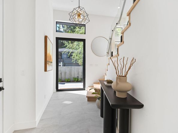 1675 Trestle Glen Rd, Oakland CA 94610