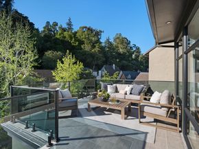 1675 Trestle Glen Rd, Oakland CA 94610