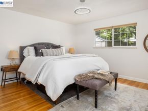 924 Lambaren Ave, Livermore CA 94551