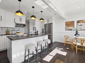 3009 Broadmoor View, Oakland CA 94605