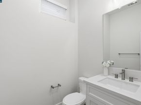 80 Woodbury Highlands Place 16, Lafayette CA 94549