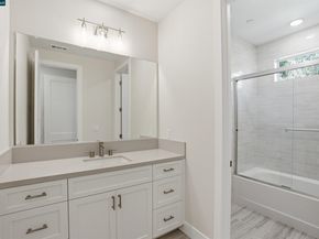 80 Woodbury Highlands Place 16, Lafayette CA 94549