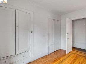 1415 Hampel Street, Oakland CA 94602