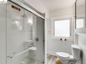 1415 Hampel Street, Oakland CA 94602