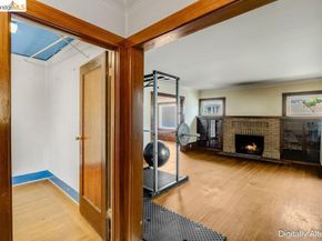 1415 Hampel Street, Oakland CA 94602