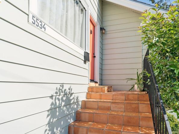 5534 Adeline, Oakland CA 94608