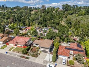 7900 Hansom Dr, Oakland CA 94605