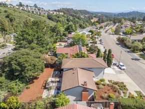 7900 Hansom Dr, Oakland CA 94605