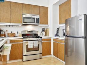5900 3Rd St 2414, San Francisco CA 94124